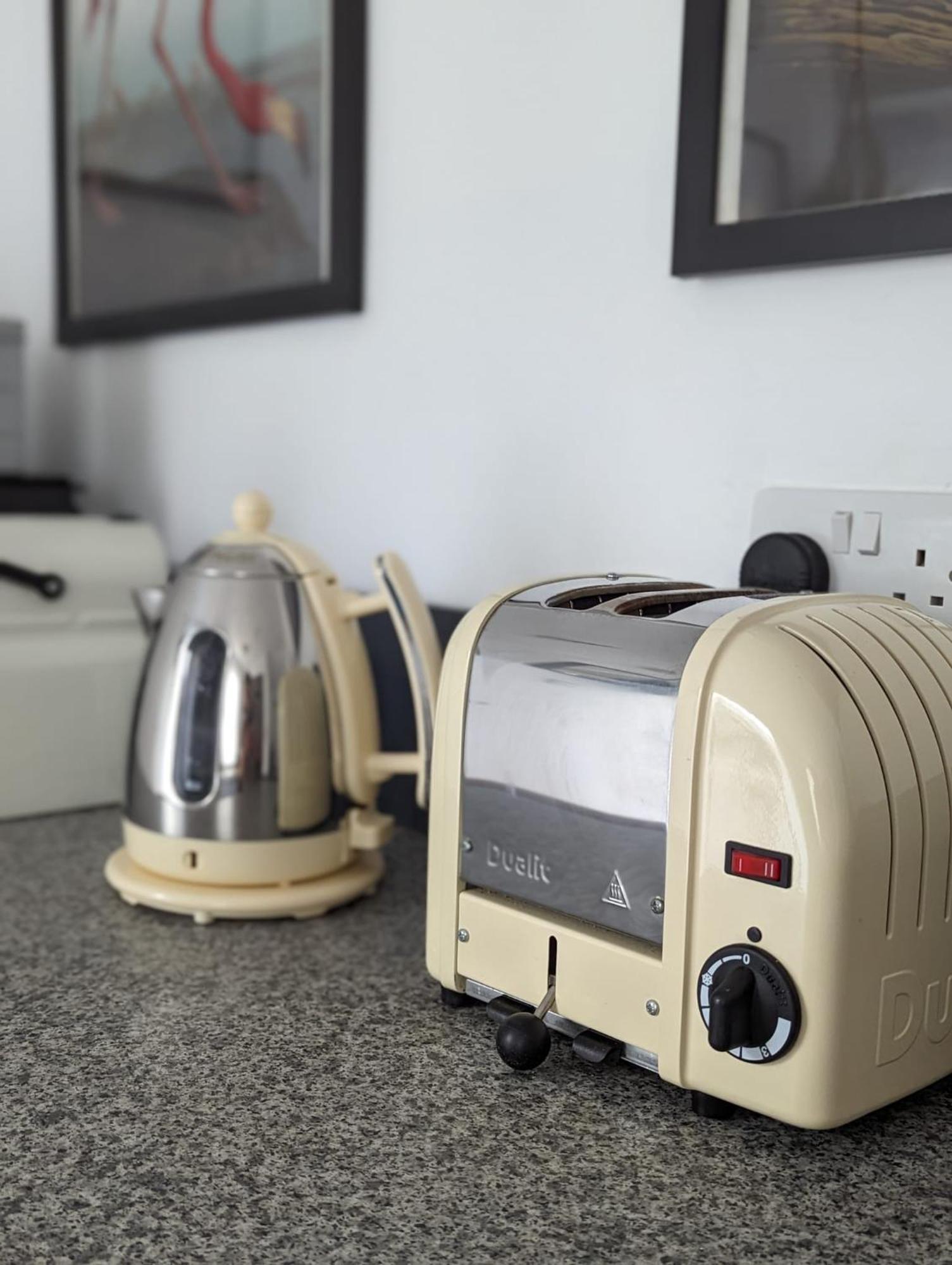Salt Life Hideaway Apartment Brighton Ngoại thất bức ảnh